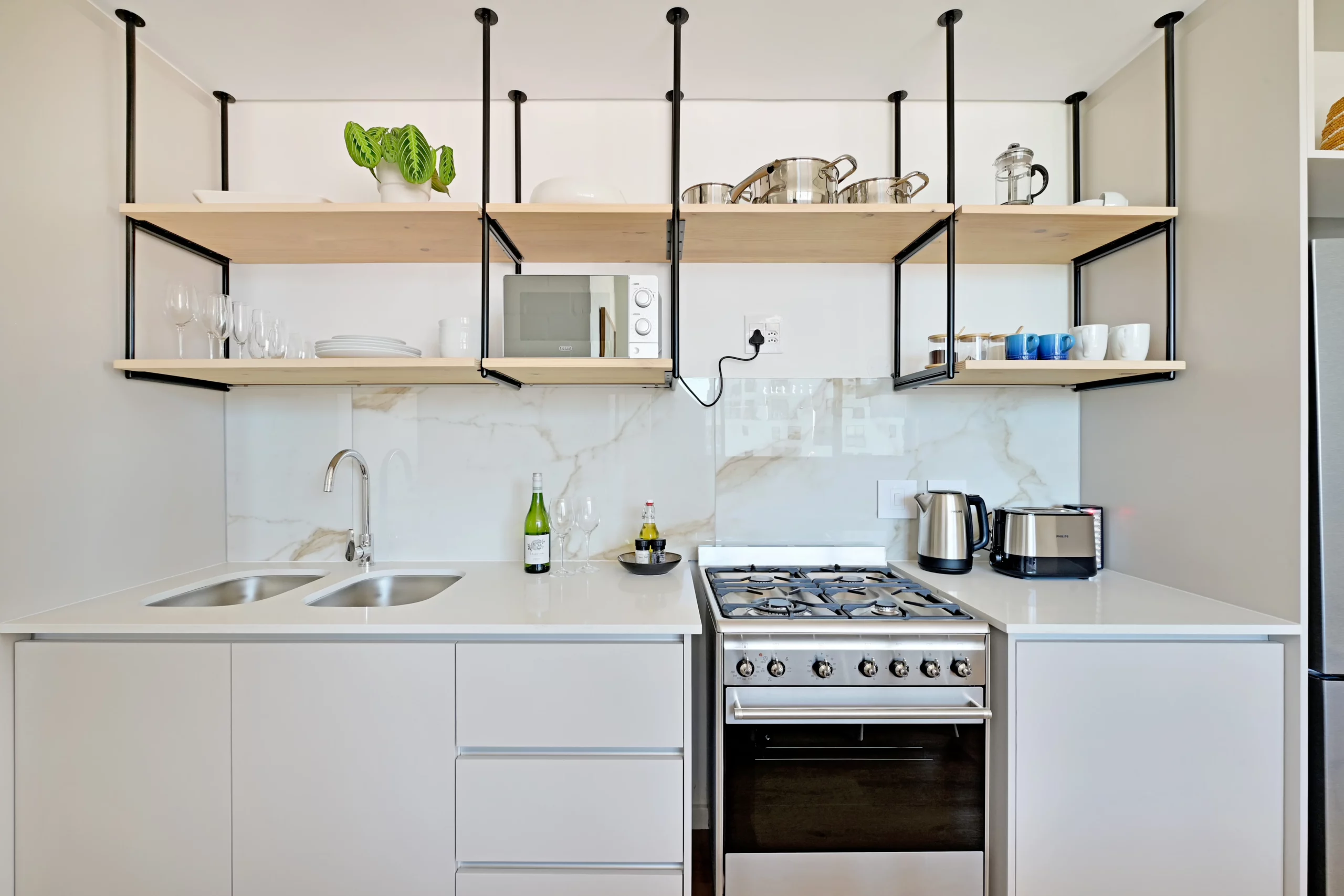 EIGHTY2 ON M Compact One Bedroom Apartments