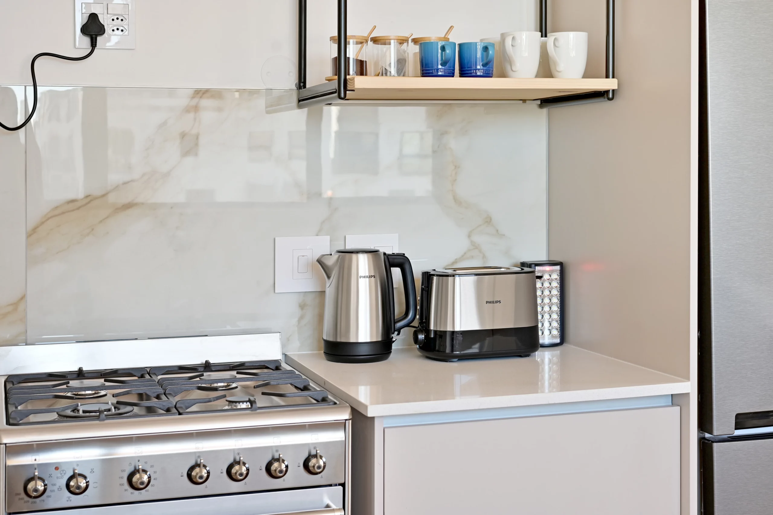 EIGHTY2 ON M Compact One Bedroom Apartments