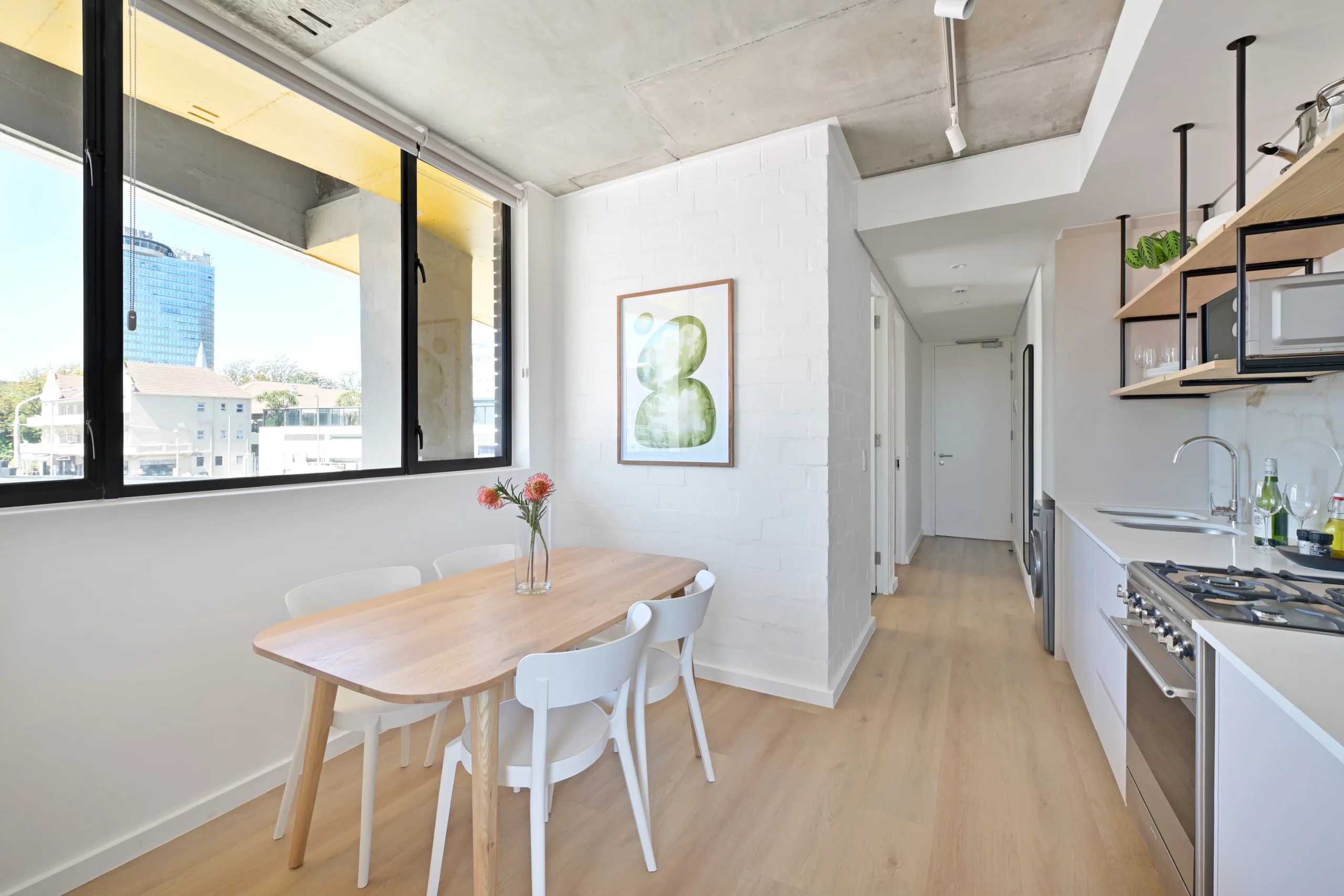 EIGHTY2 ON M Compact One Bedroom Apartments