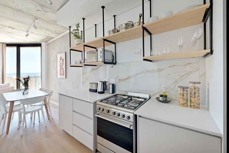 EIGHTY2 ON M One Bedroom Apartments