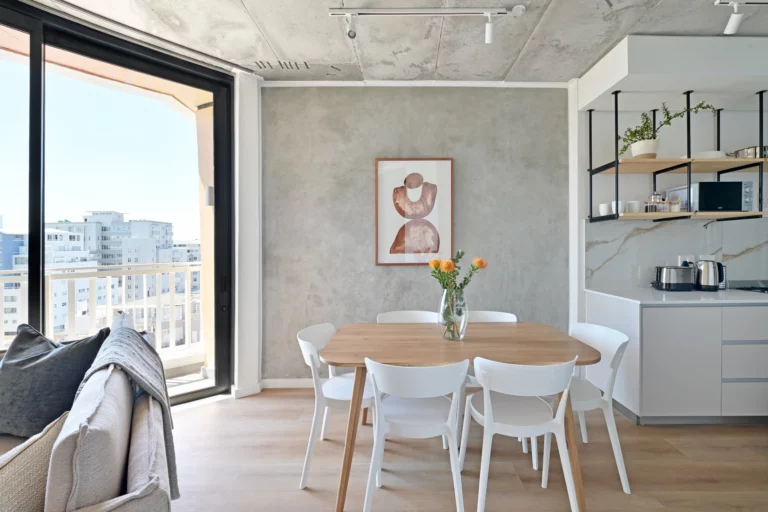 EIGHTY2 ON M One Bedroom Apartments