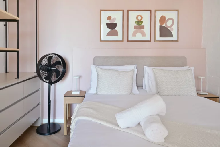 EIGHTY2 ON M One Bedroom Apartments
