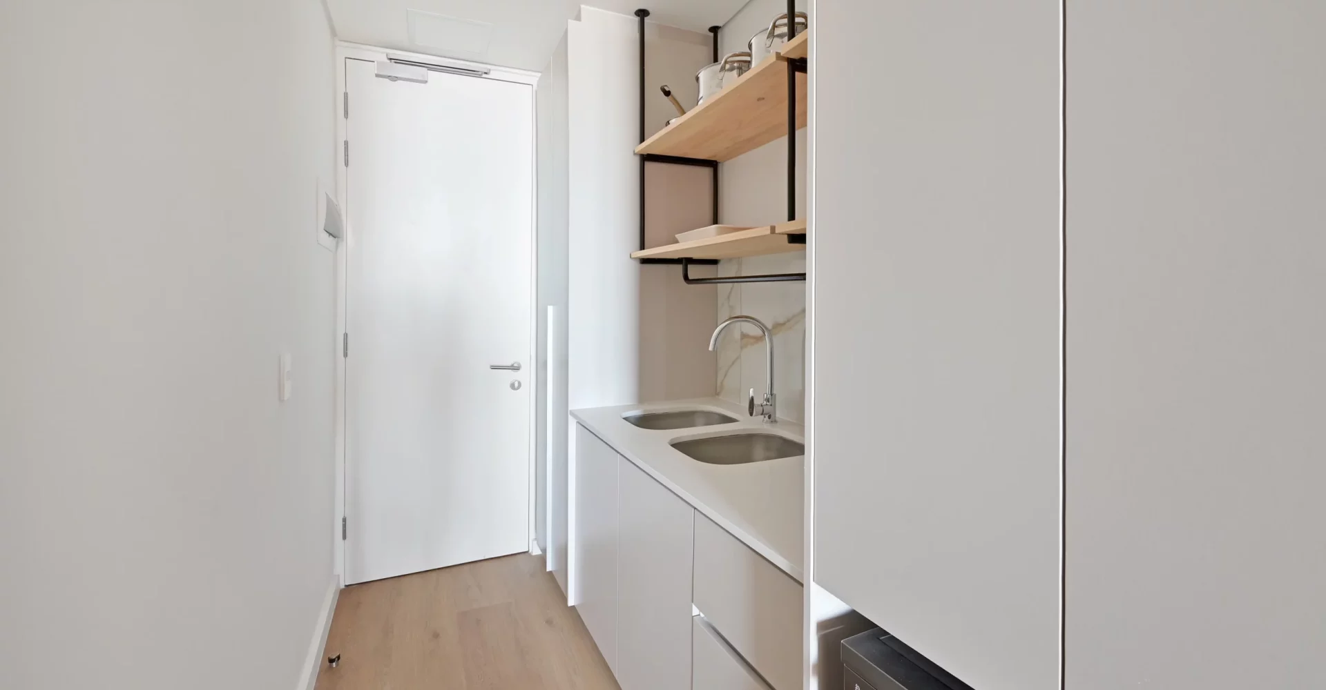EIGHTY2 ON M One Bedroom Apartments