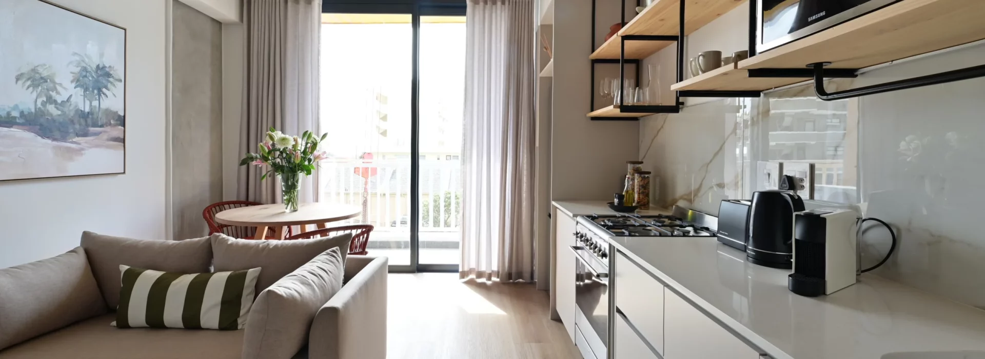 EIGHTY2 ON M STUDIO APARTMENTS