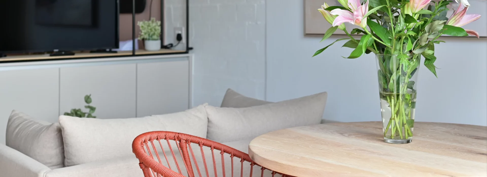 EIGHTY2 ON M STUDIO APARTMENTS