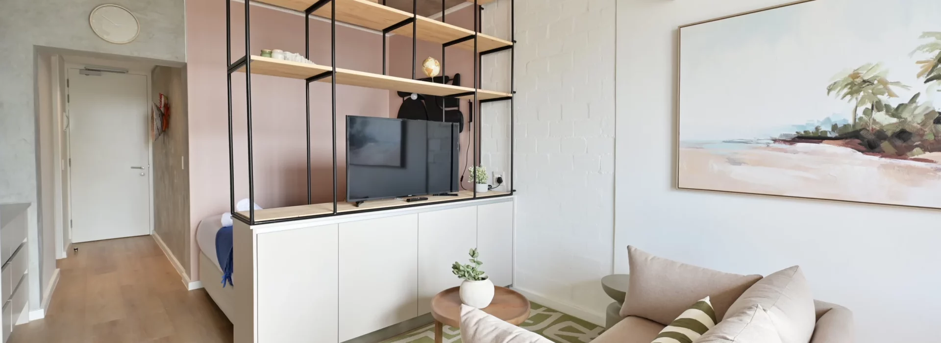 EIGHTY2 ON M STUDIO APARTMENTS