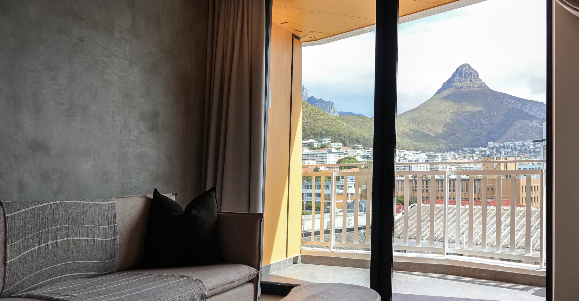 EIGHTY2 ON M Two Bedroom Apartment